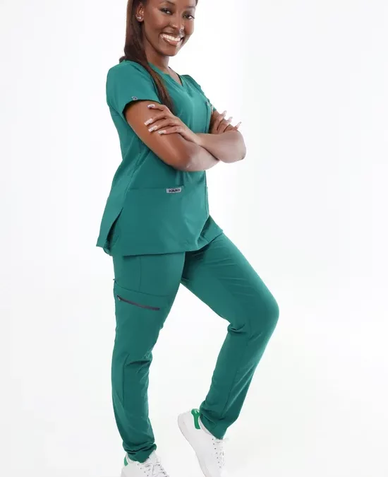 Women’s Scrubs That Flatter Every Shape and Size